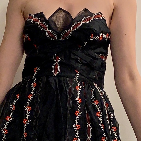 Anna Sui Embroidered Organza Dress - Picture 2 of 5